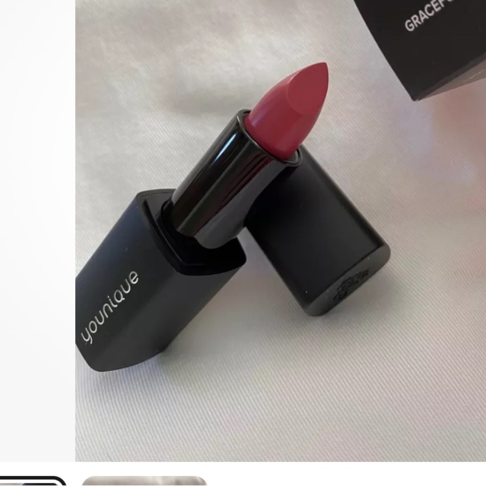 New Younique lip color in Graceful